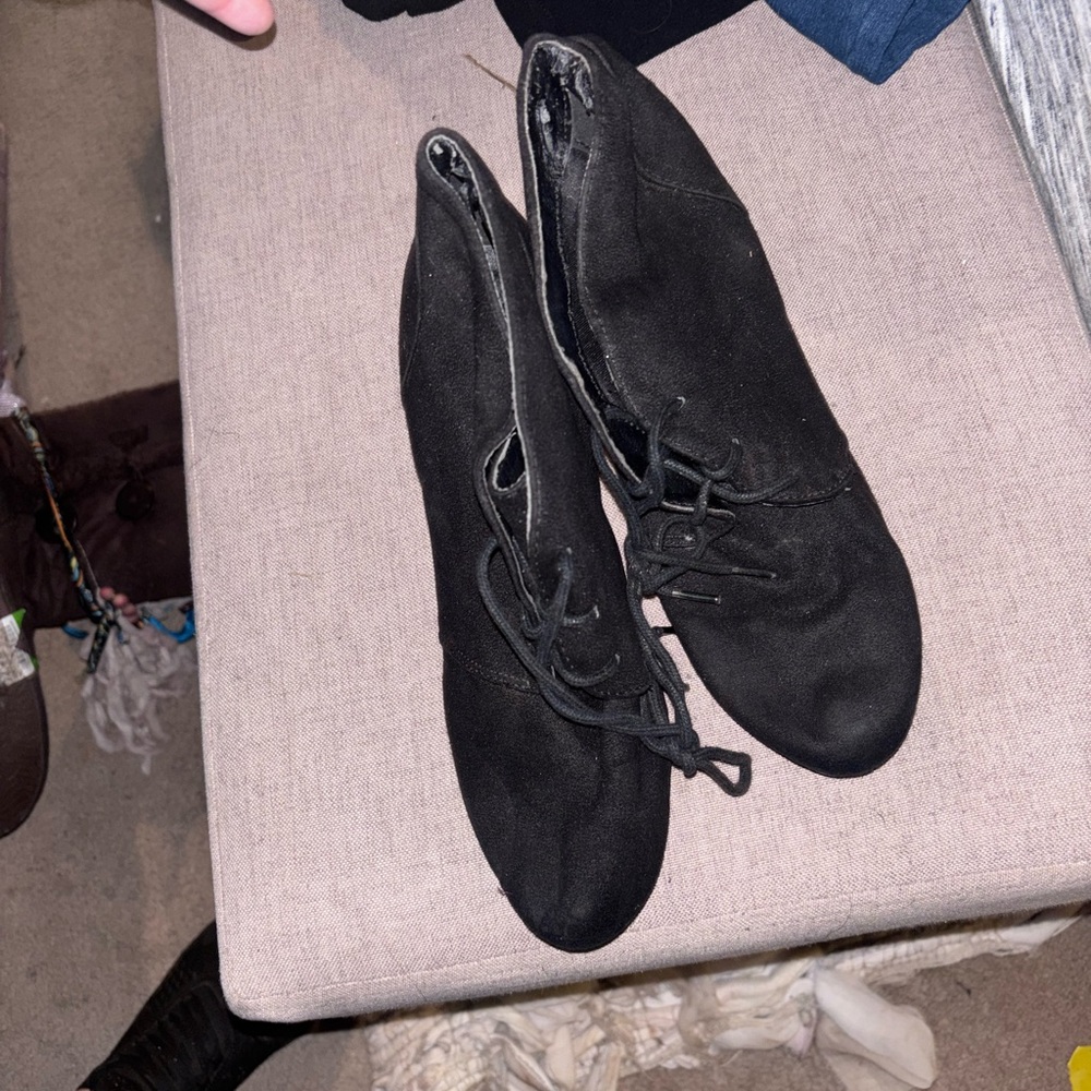 Elegant Black Women's Shoes